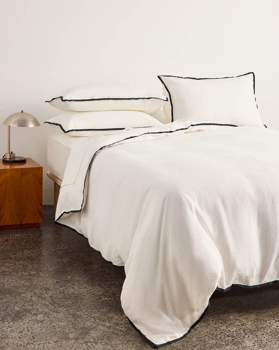 Hommey Bedding Starter Bundle - Duvet Cover, Sheet & Pillowcase (King bed)
